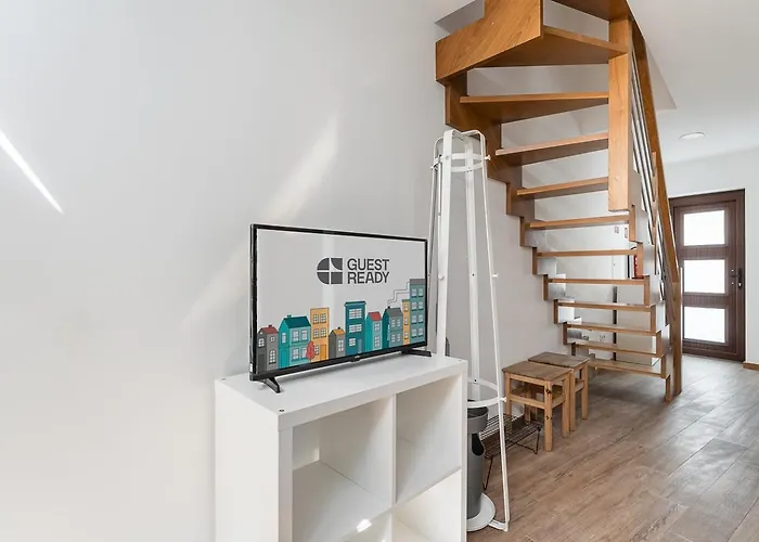 Guestready - Cosy Nest Near Campo Alegre Maison d'hôtes 4*